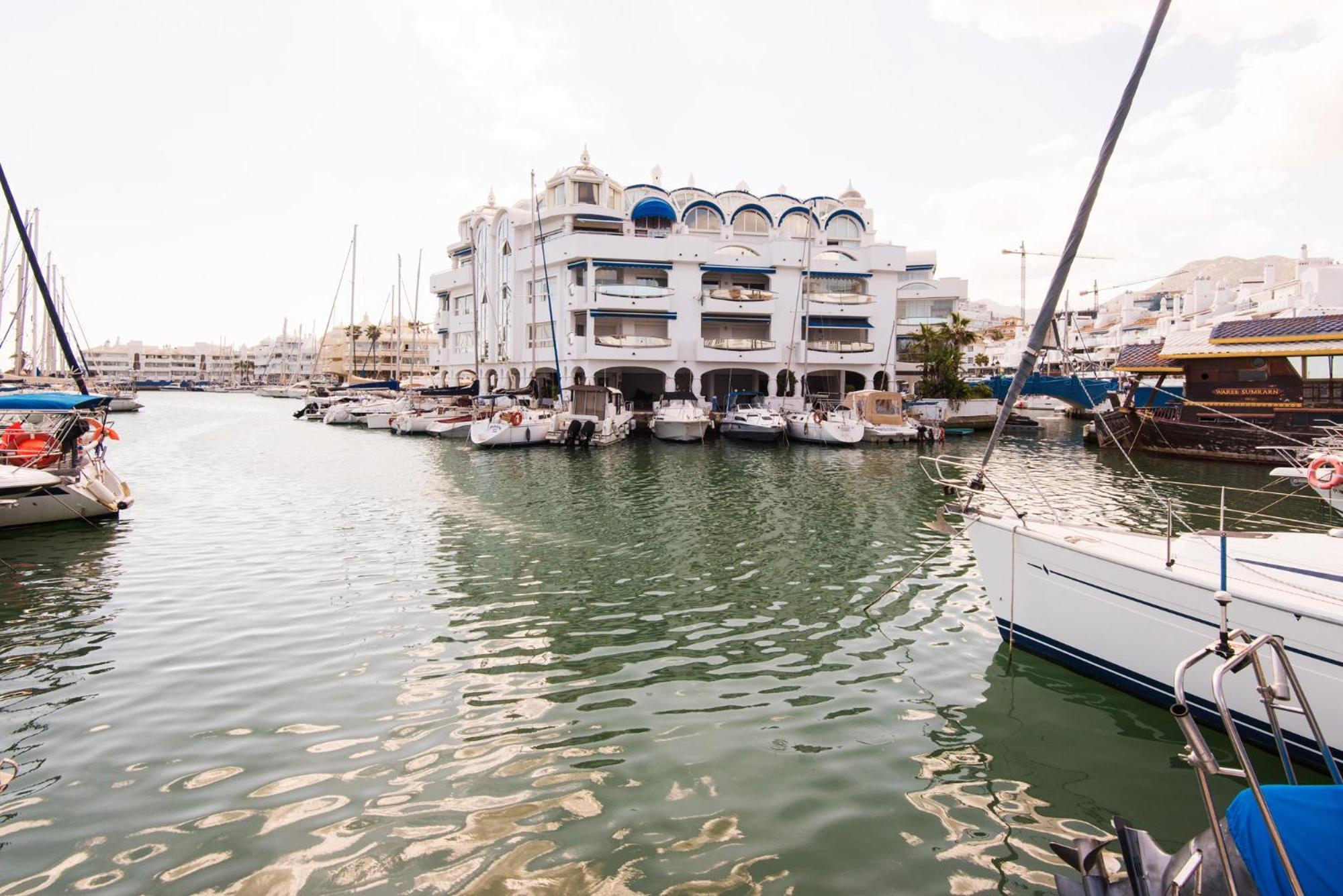 Apartamento PUERTO MARINERO en El Puerto Marina de Benalmádena en el corazón de la Costa del Sol. Exterior foto